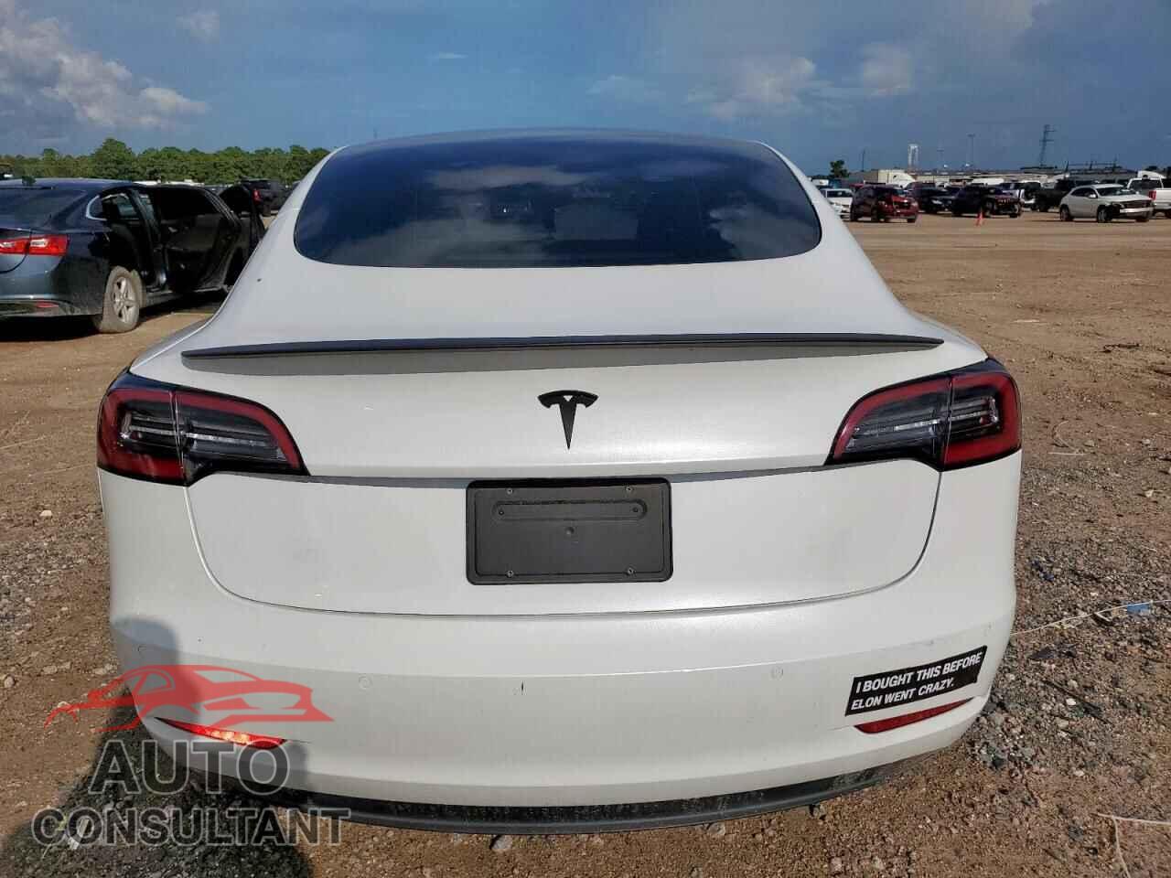TESLA MODEL 3 2022 - 5YJ3E1EA2NF157754