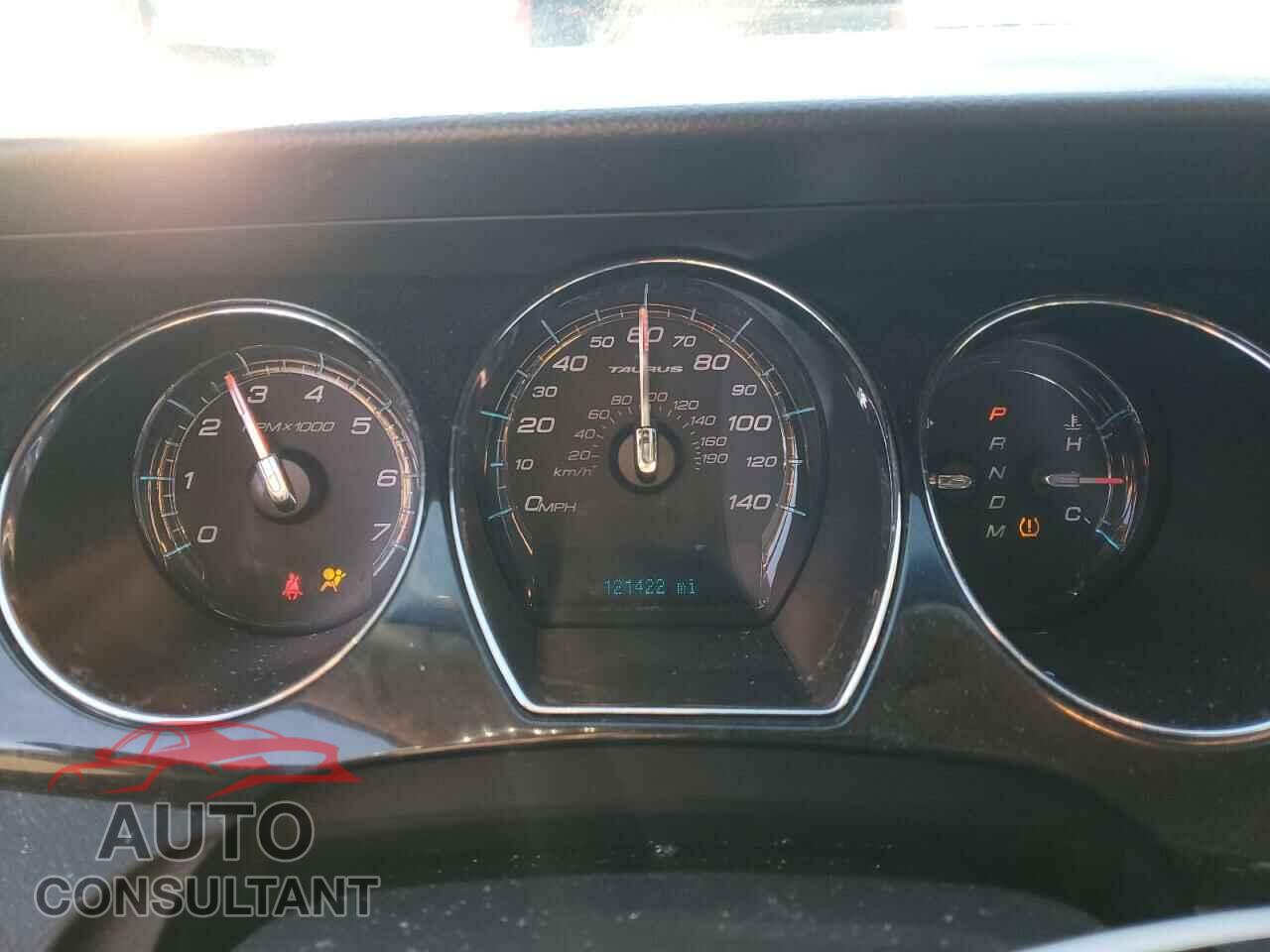 FORD TAURUS 2011 - 1FAHP2FW4BG135746