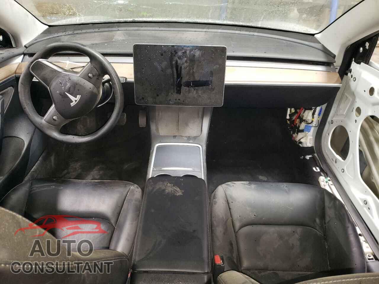 TESLA MODEL 3 2021 - 5YJ3E1EA1MF094547