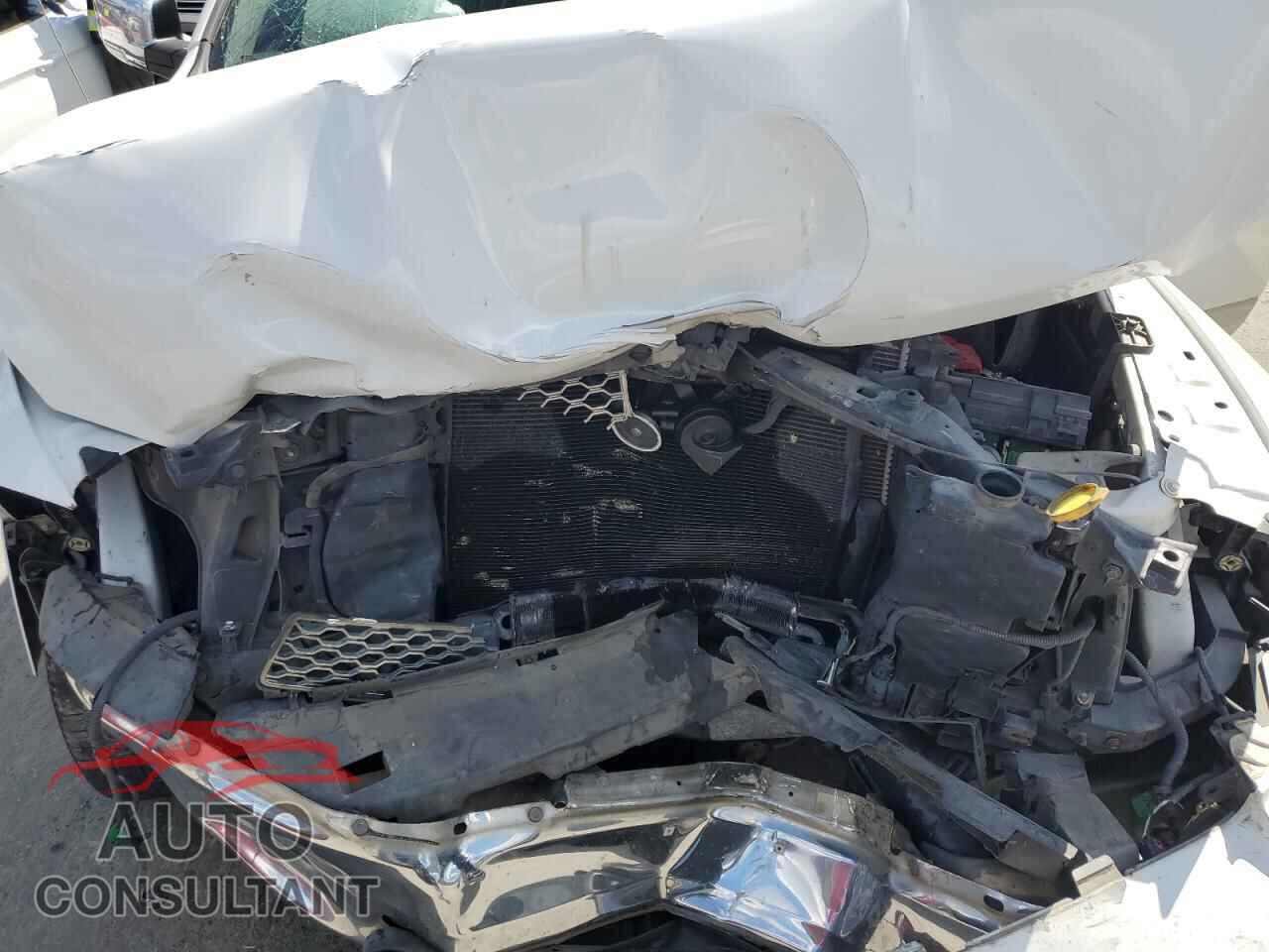 DODGE RAM 1500 2012 - 1C6RD7NT8CS248228