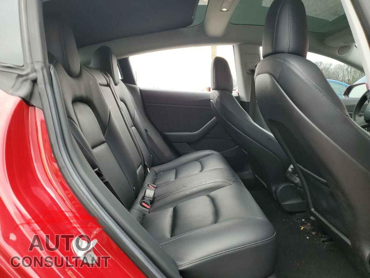 TESLA MODEL 3 2018 - 5YJ3E1EA4JF049162
