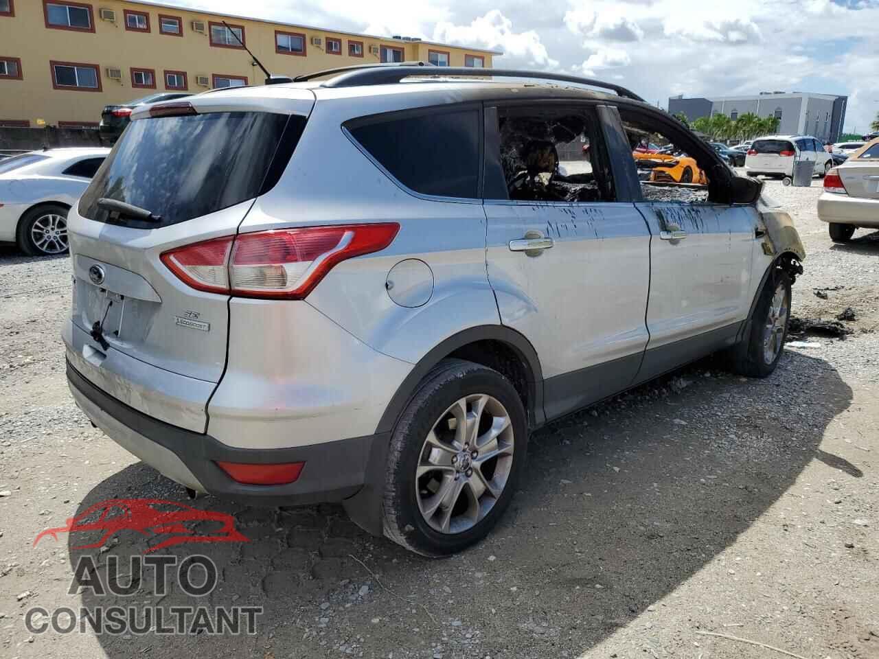 FORD ESCAPE 2013 - 1FMCU0GX2DUC52122