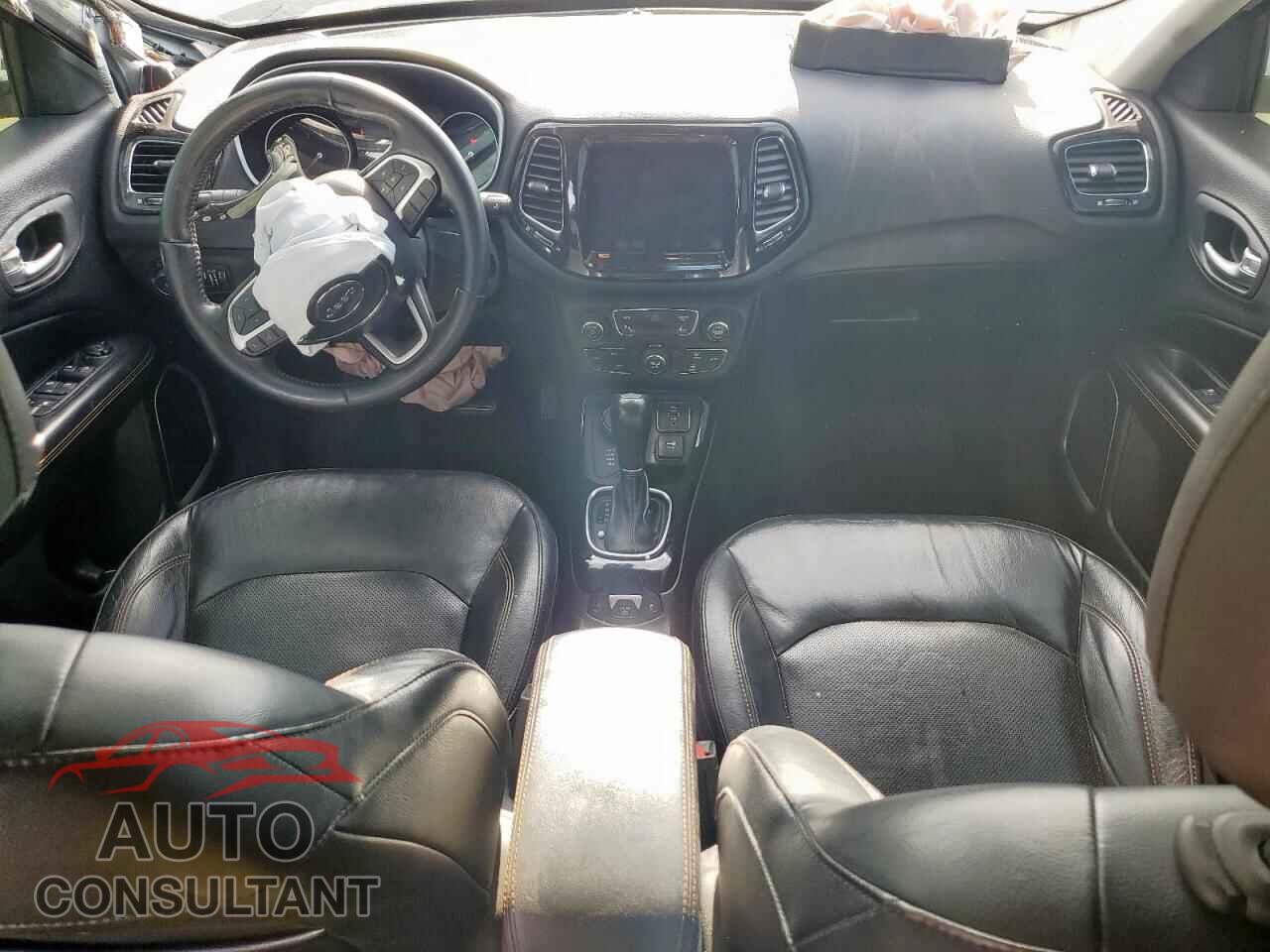 JEEP COMPASS 2018 - 3C4NJDCB8JT101332