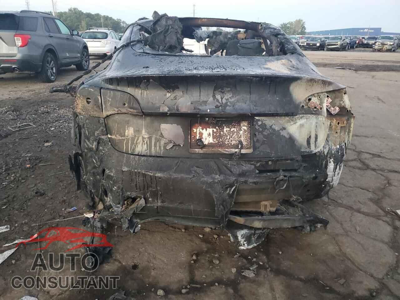 TESLA MODEL 3 2018 - 5YJ3E1EB8JF068404