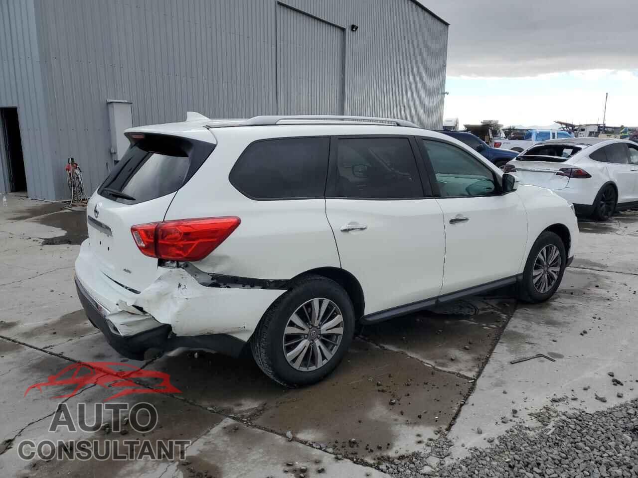 NISSAN PATHFINDER 2019 - 5N1DR2MM9KC632301