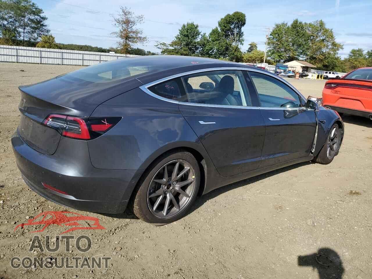 TESLA MODEL 3 2018 - 5YJ3E1EA9JF045382