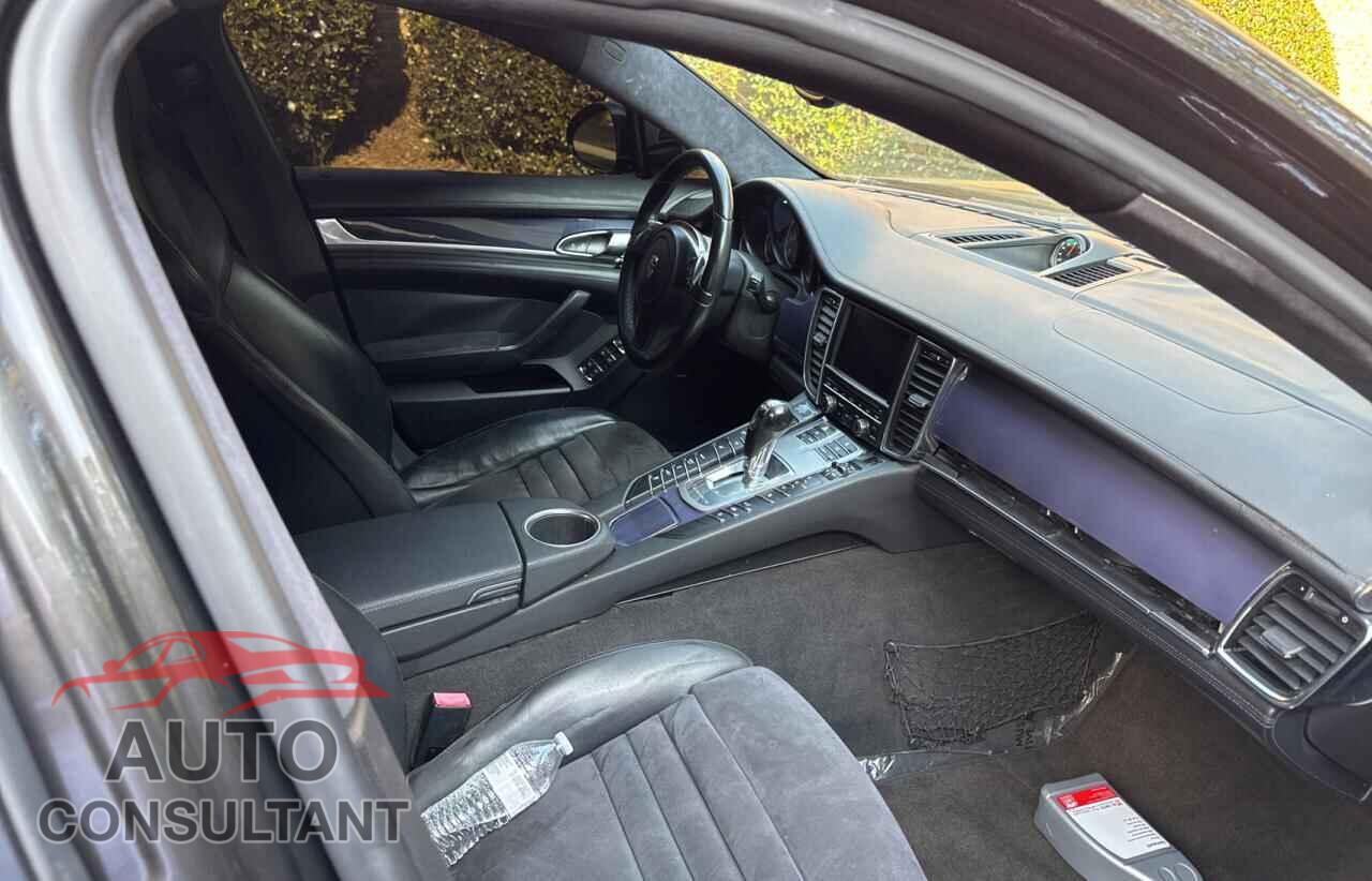 PORSCHE PANAMERA 2013 - WP0AF2A78DL076578