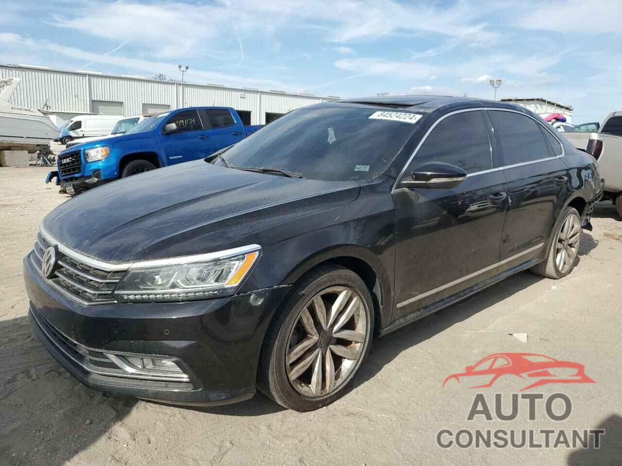 VOLKSWAGEN PASSAT 2017 - 1VWGT7A37HC010426
