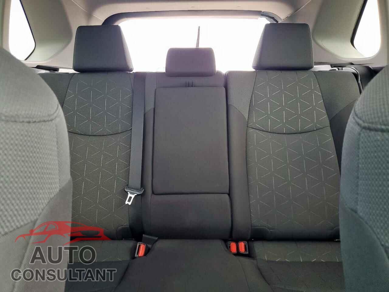 TOYOTA RAV4 2022 - 2T3W1RFVXNW203012