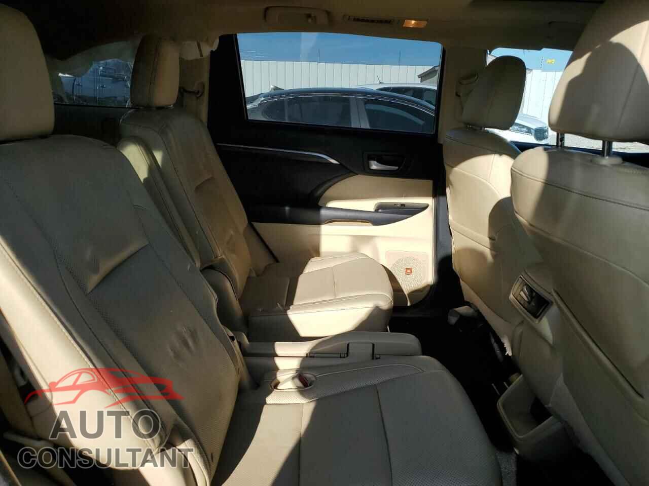 TOYOTA HIGHLANDER 2014 - 5TDDKRFH3ES048450