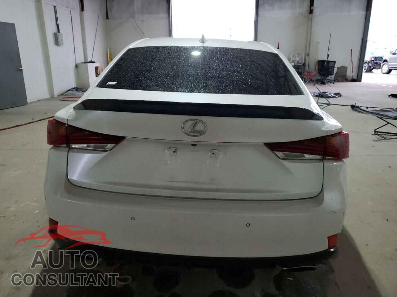 LEXUS IS 2019 - JTHBA1D20K5087572