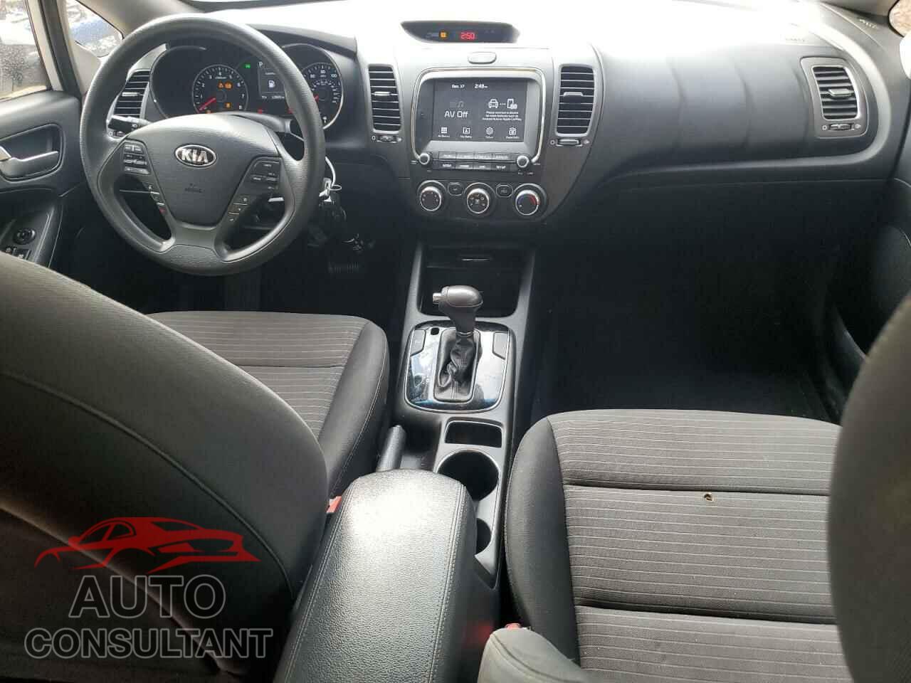 KIA FORTE 2018 - 3KPFL4A72JE219992