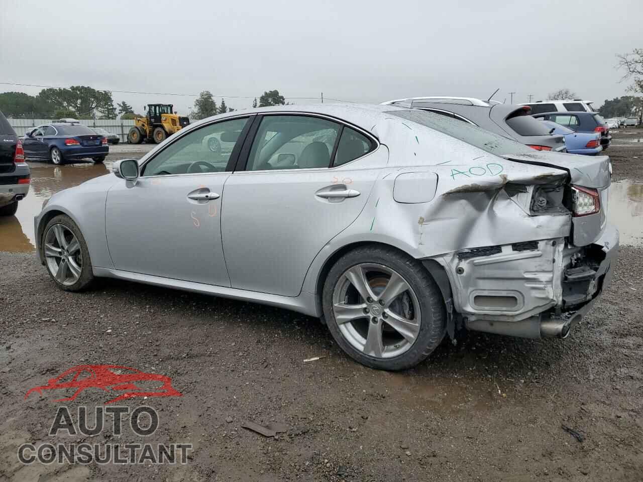 LEXUS IS 2012 - JTHBF5C25C2102208