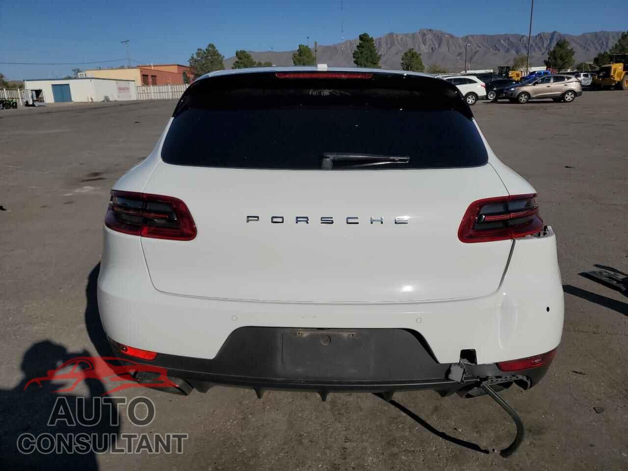 PORSCHE MACAN 2018 - WP1AA2A57JLB00635