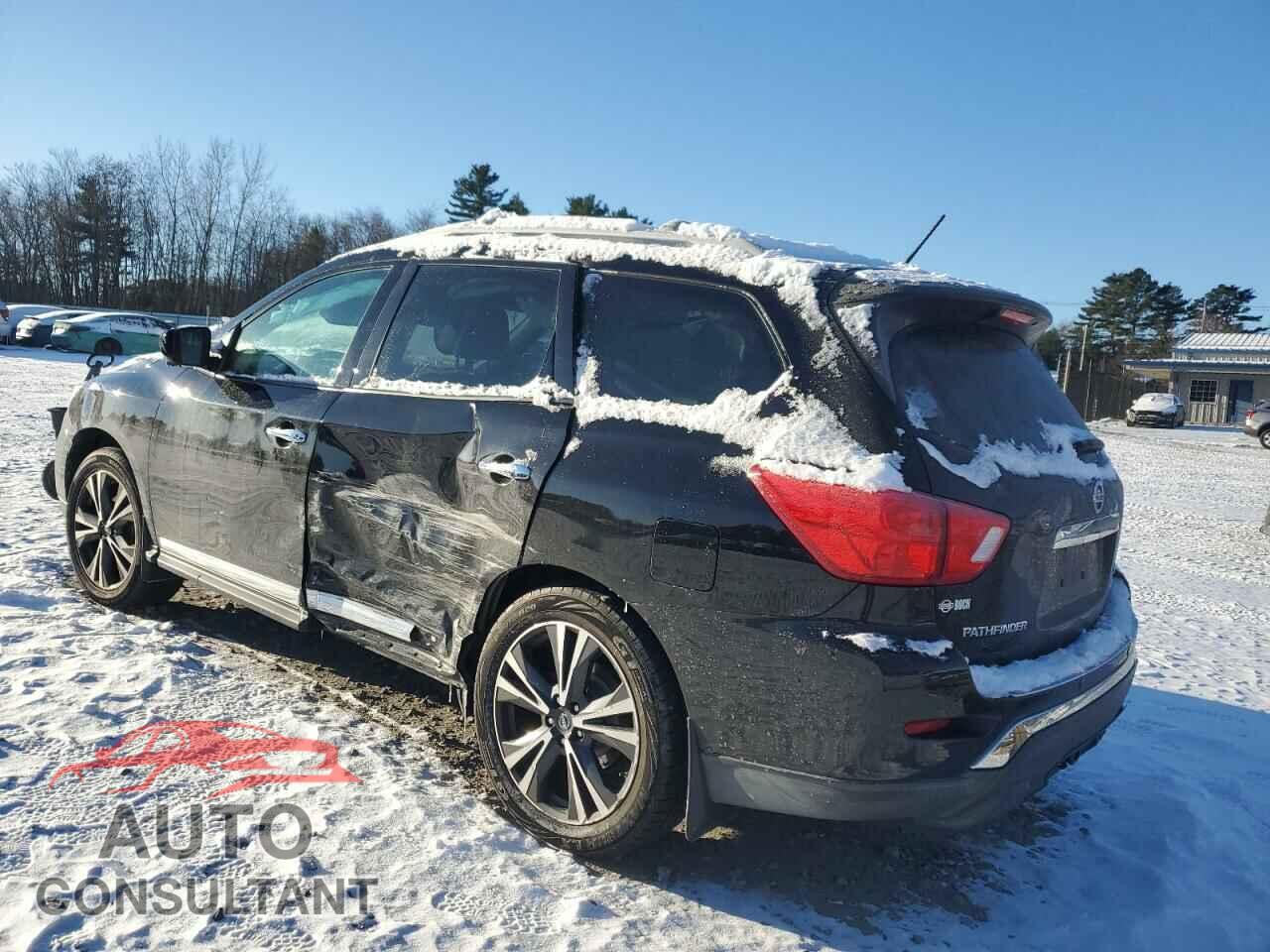 NISSAN PATHFINDER 2017 - 5N1DR2MM8HC621069