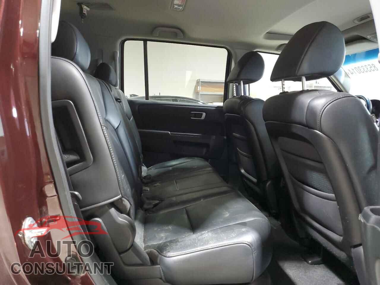HONDA PILOT 2011 - 5FNYF4H52BB072654