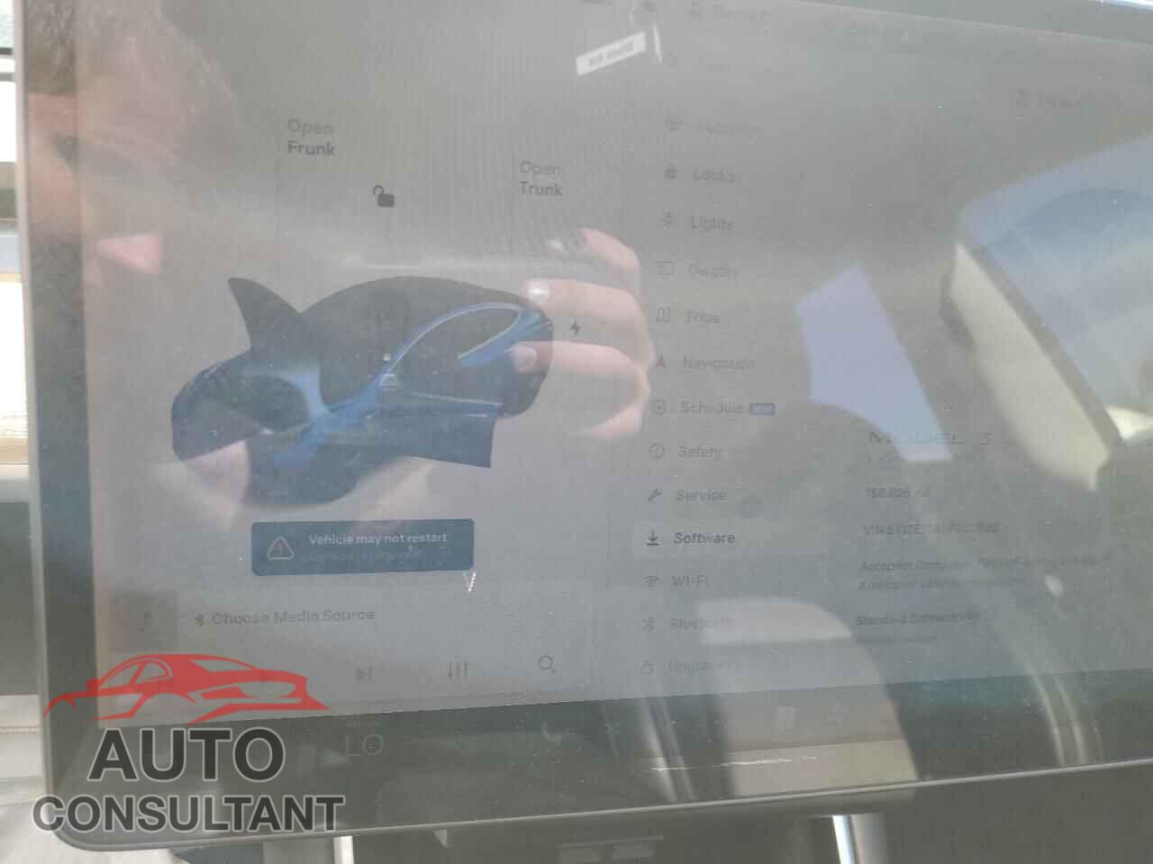 TESLA MODEL 3 2018 - 5YJ3E1EA1JF022520
