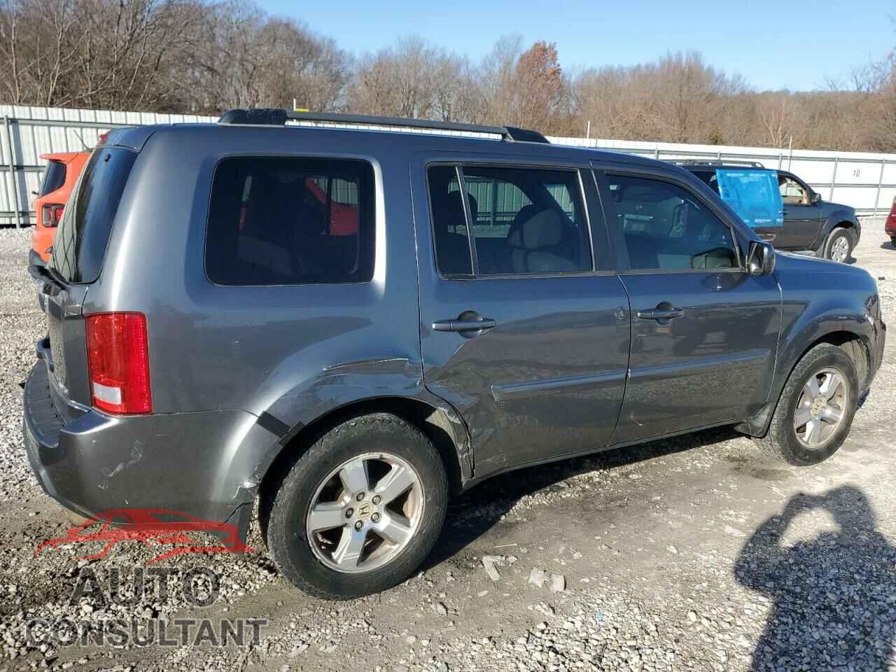 HONDA PILOT 2010 - 5FNYF4H52AB035487
