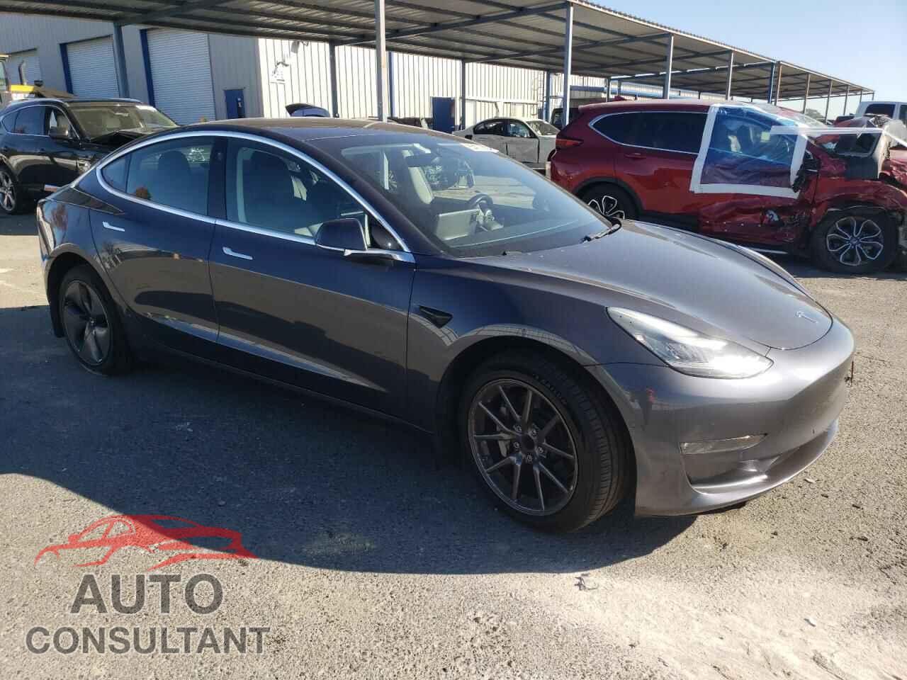 TESLA MODEL 3 2018 - 5YJ3E1EAXJF102110