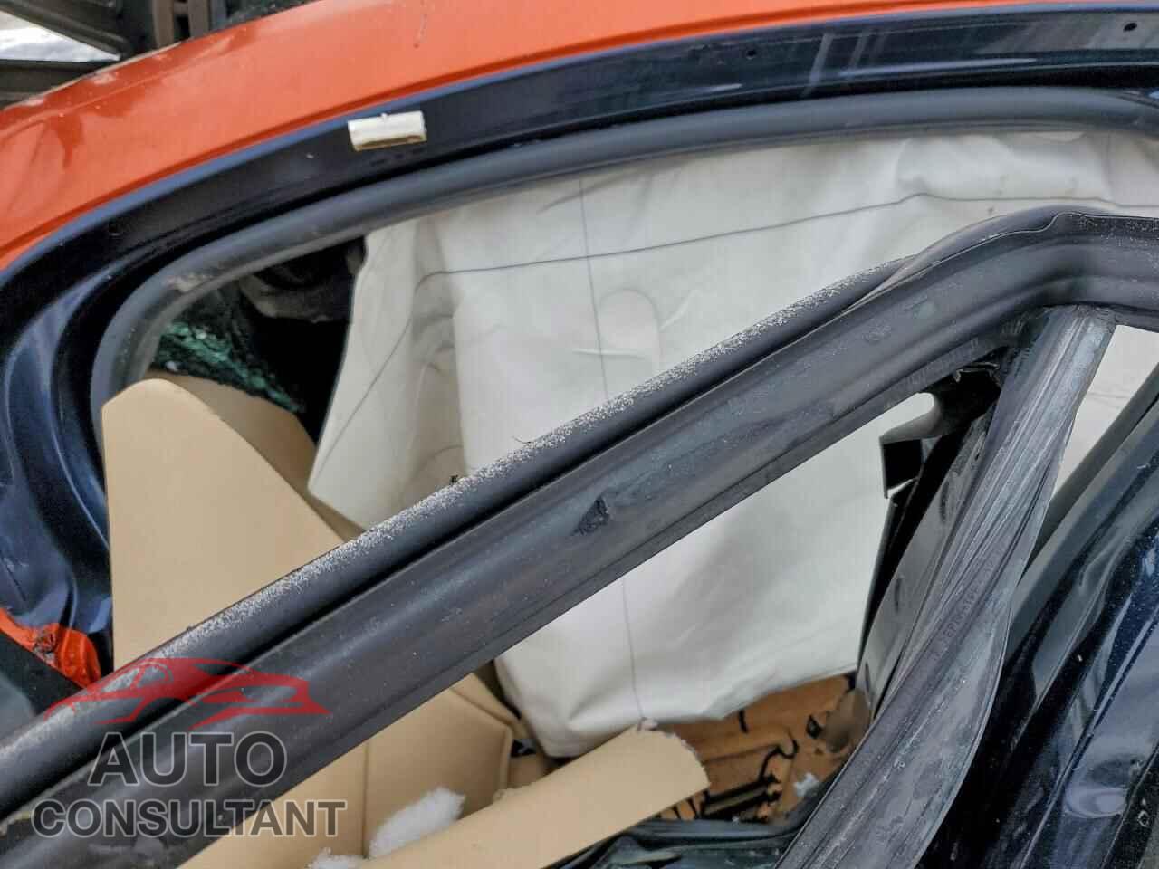 BMW 3 SERIES 2013 - WBA3B3C58DF538543