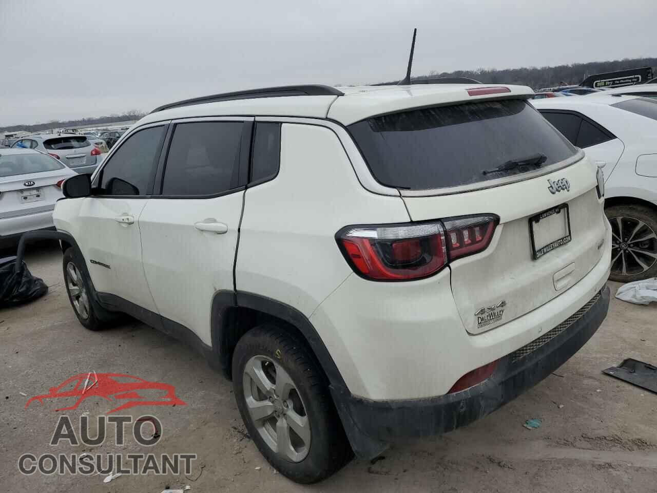 JEEP COMPASS 2018 - 3C4NJDBBXJT185462