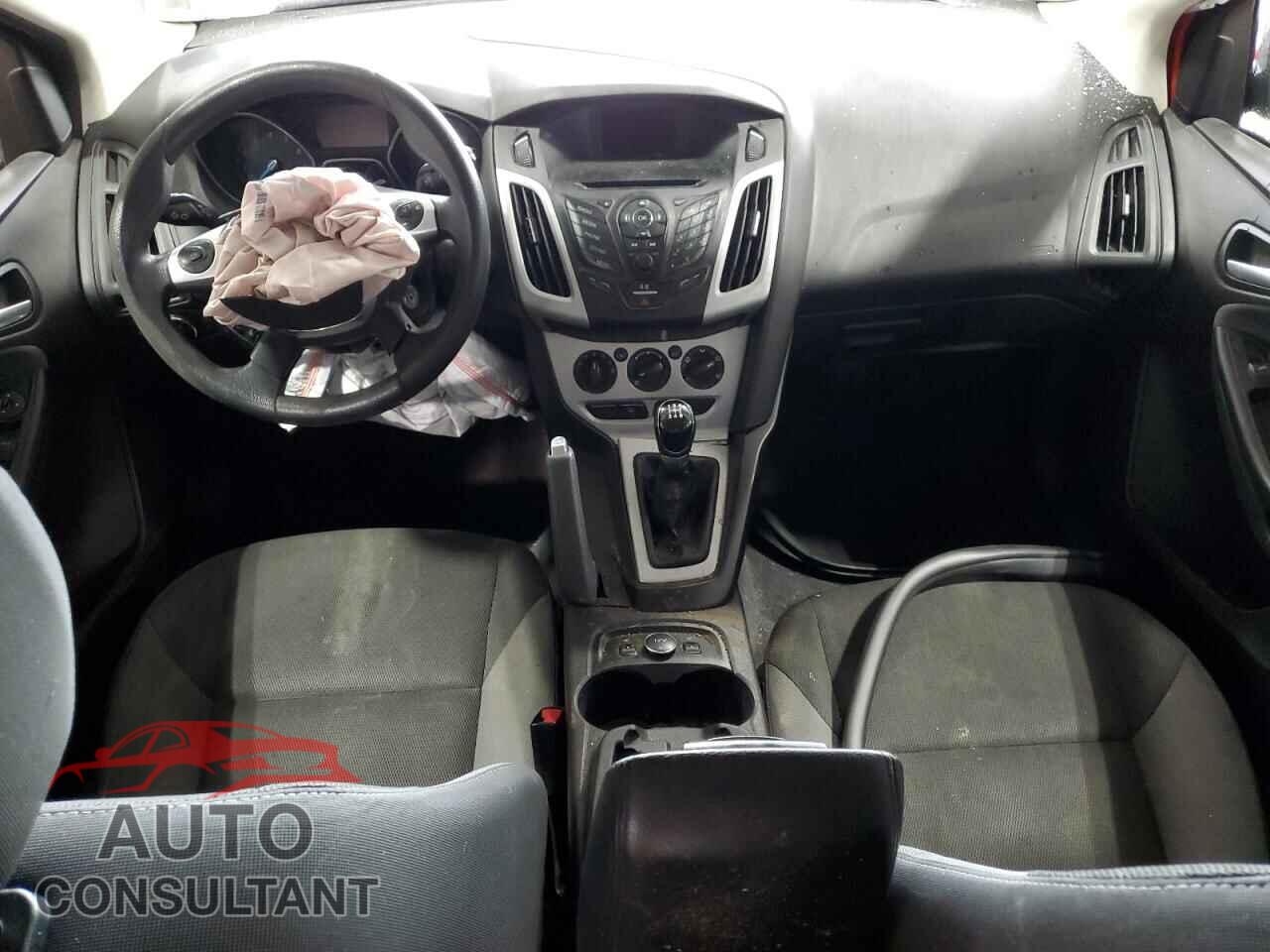 FORD FOCUS 2014 - 1FADP3K27EL188203