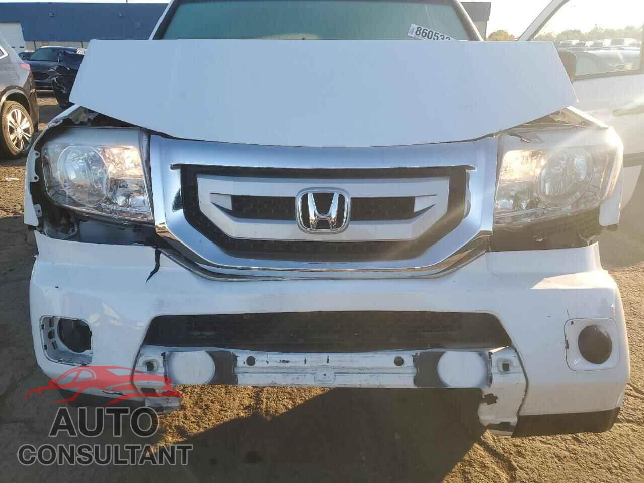 HONDA PILOT 2011 - 5FNYF4H24BB023106