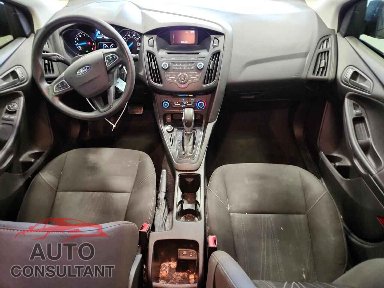 FORD FOCUS 2015 - 1FADP3E20FL258654