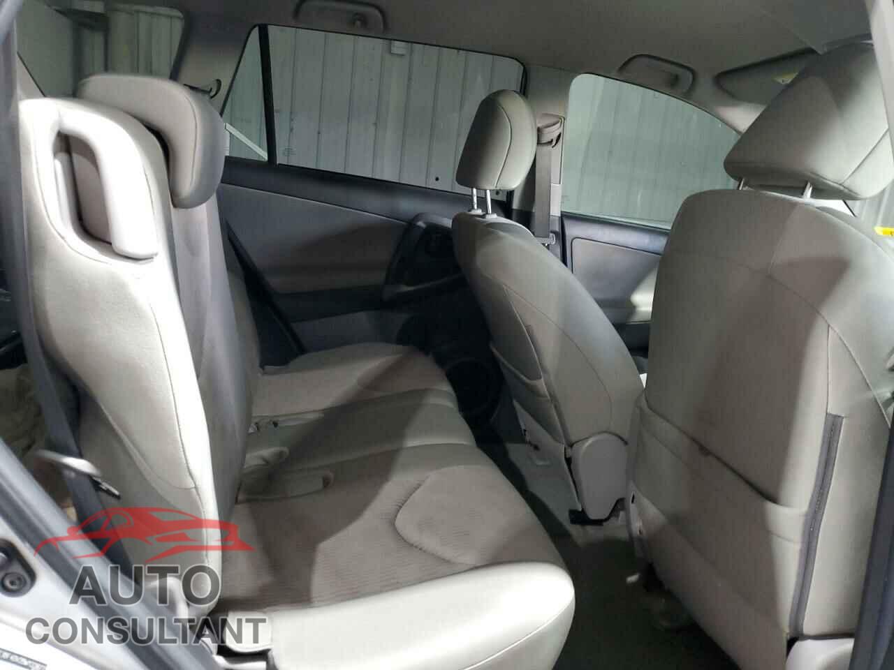 TOYOTA RAV4 2011 - 2T3BF4DV2BW133877