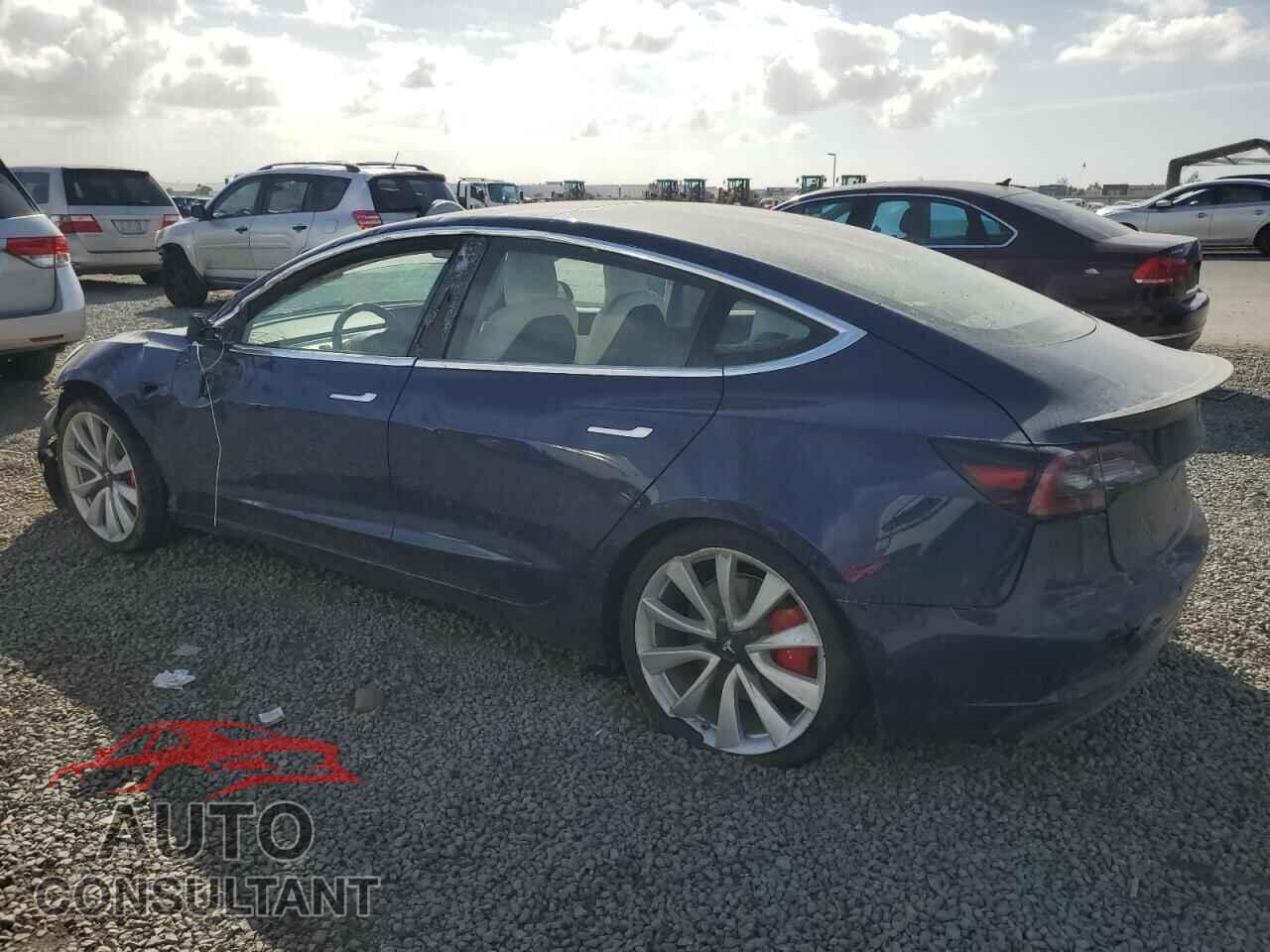 TESLA MODEL 3 2018 - 5YJ3E1EB4JF074247
