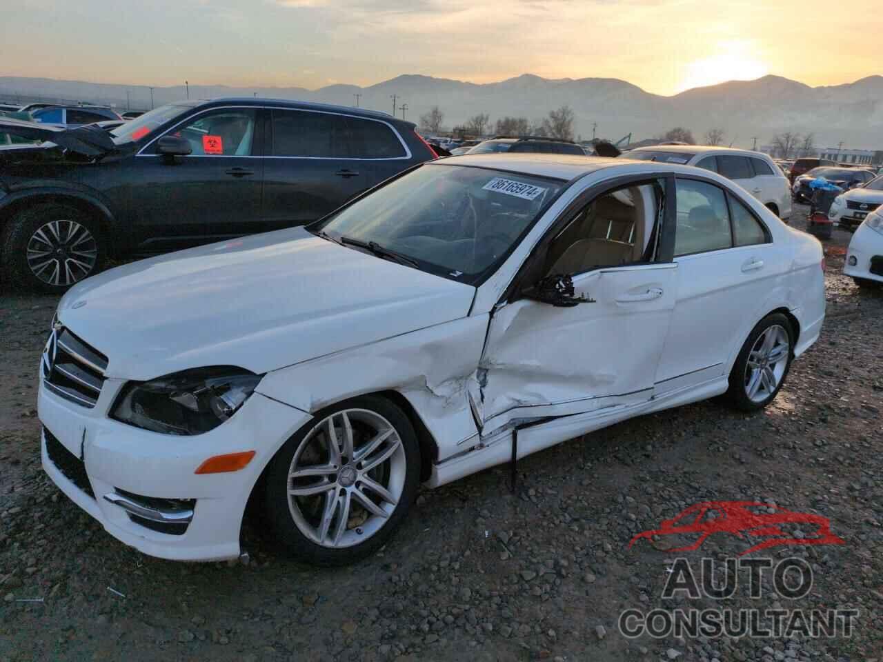MERCEDES-BENZ C-CLASS 2014 - WDDGF8AB5ER309337