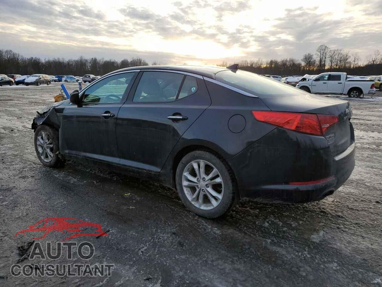 KIA OPTIMA 2013 - 5XXGN4A72DG211580