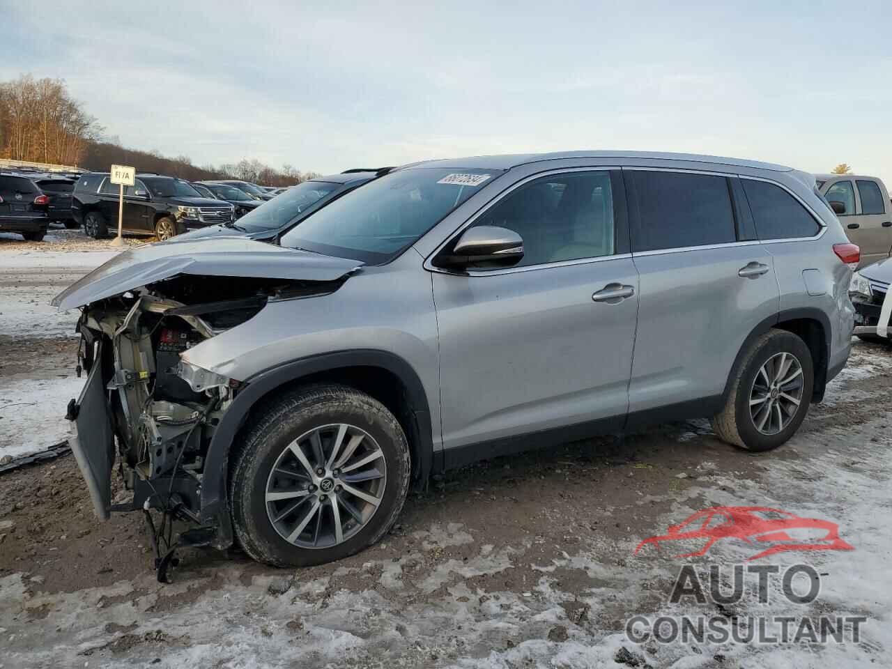 TOYOTA HIGHLANDER 2019 - 5TDJZRFH8KS574793