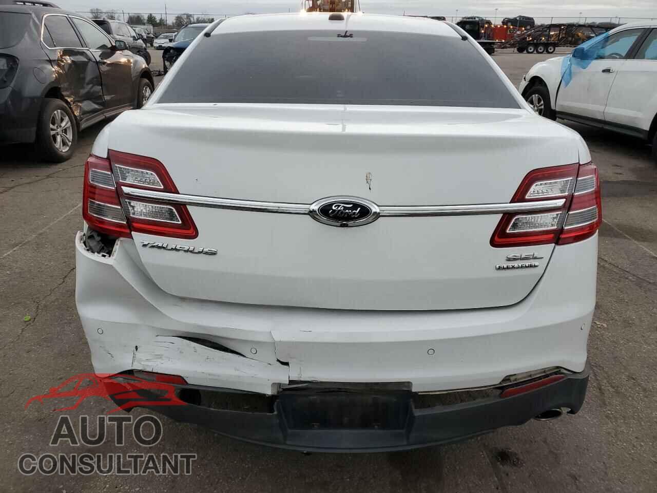FORD TAURUS 2015 - 1FAHP2E84FG165421