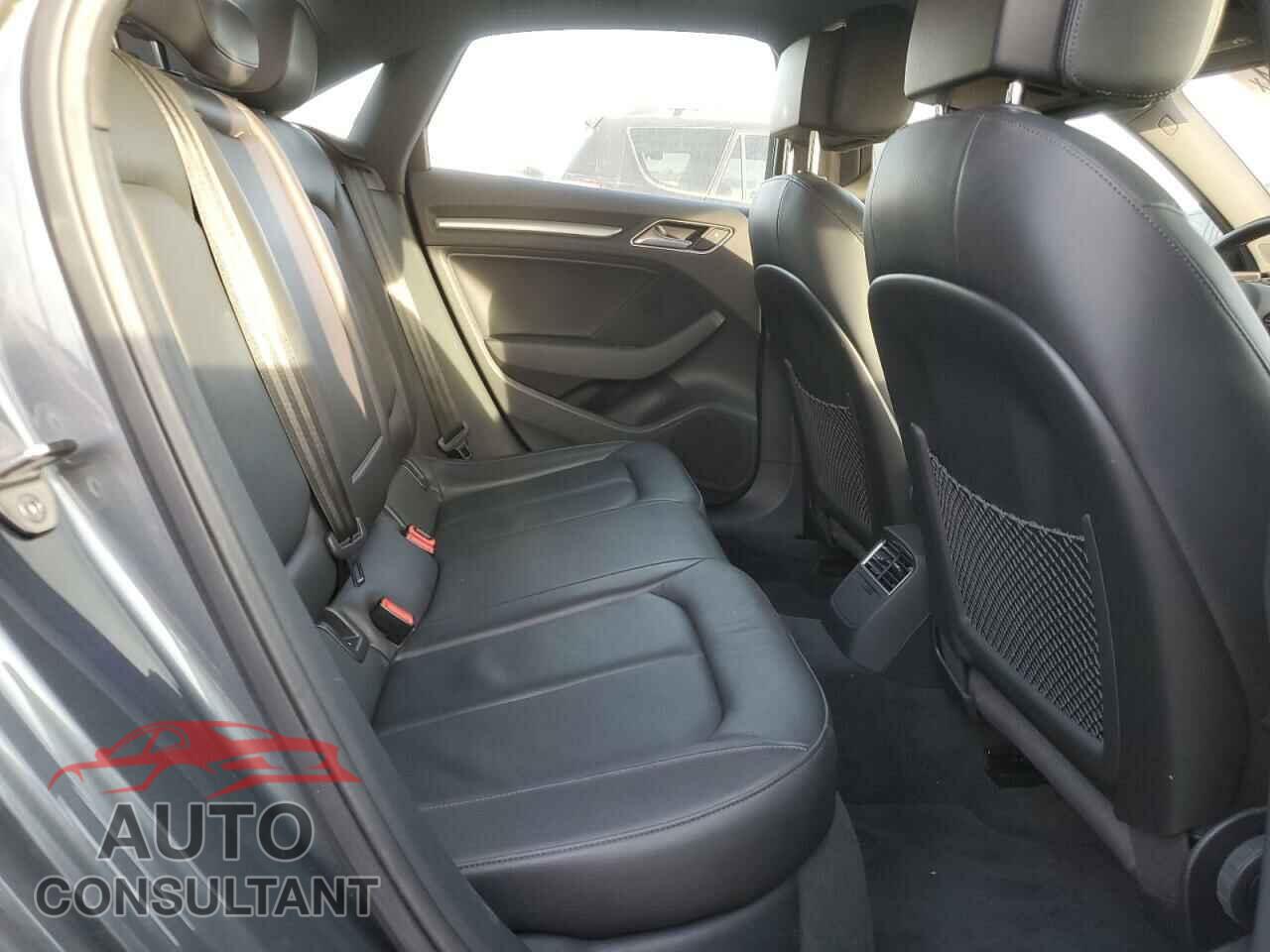 AUDI A3 2016 - WAUA7GFF9G1070361