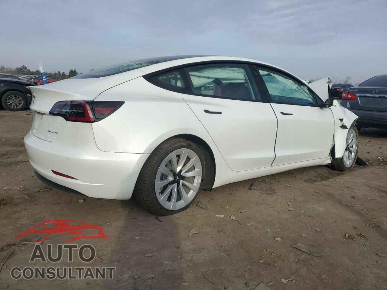 TESLA MODEL 3 2022 - 5YJ3E1EB8NF255423