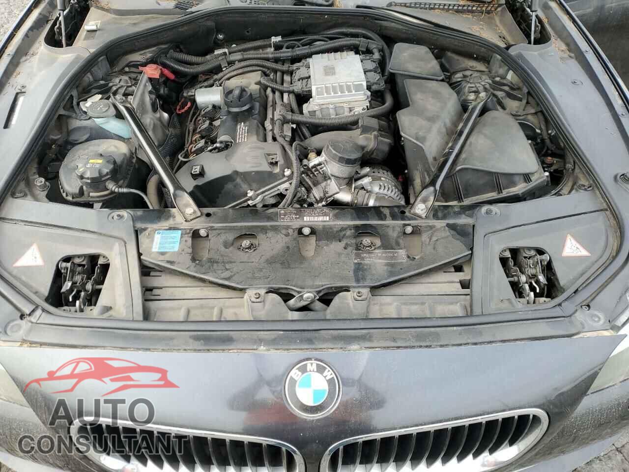 BMW 5 SERIES 2011 - WBAFR1C55BC737903