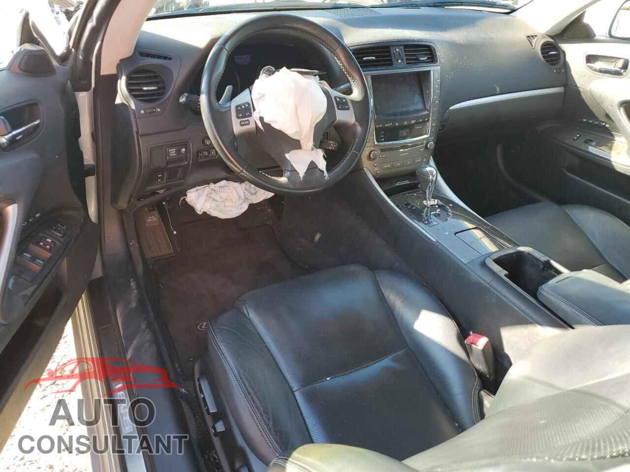 LEXUS IS 2011 - JTHFF2C28B2520647