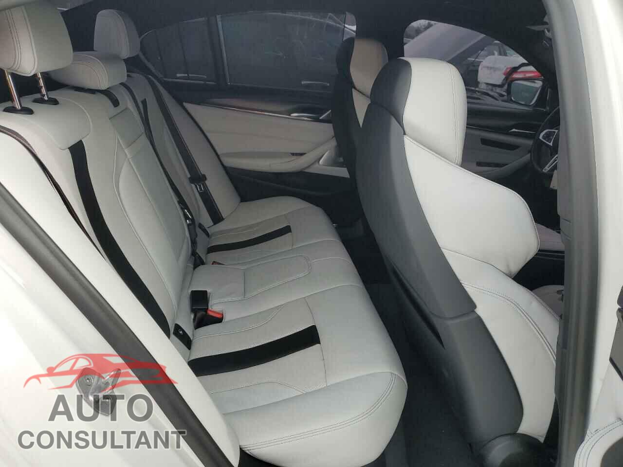 BMW M5 2021 - WBS83CH01MCG33137