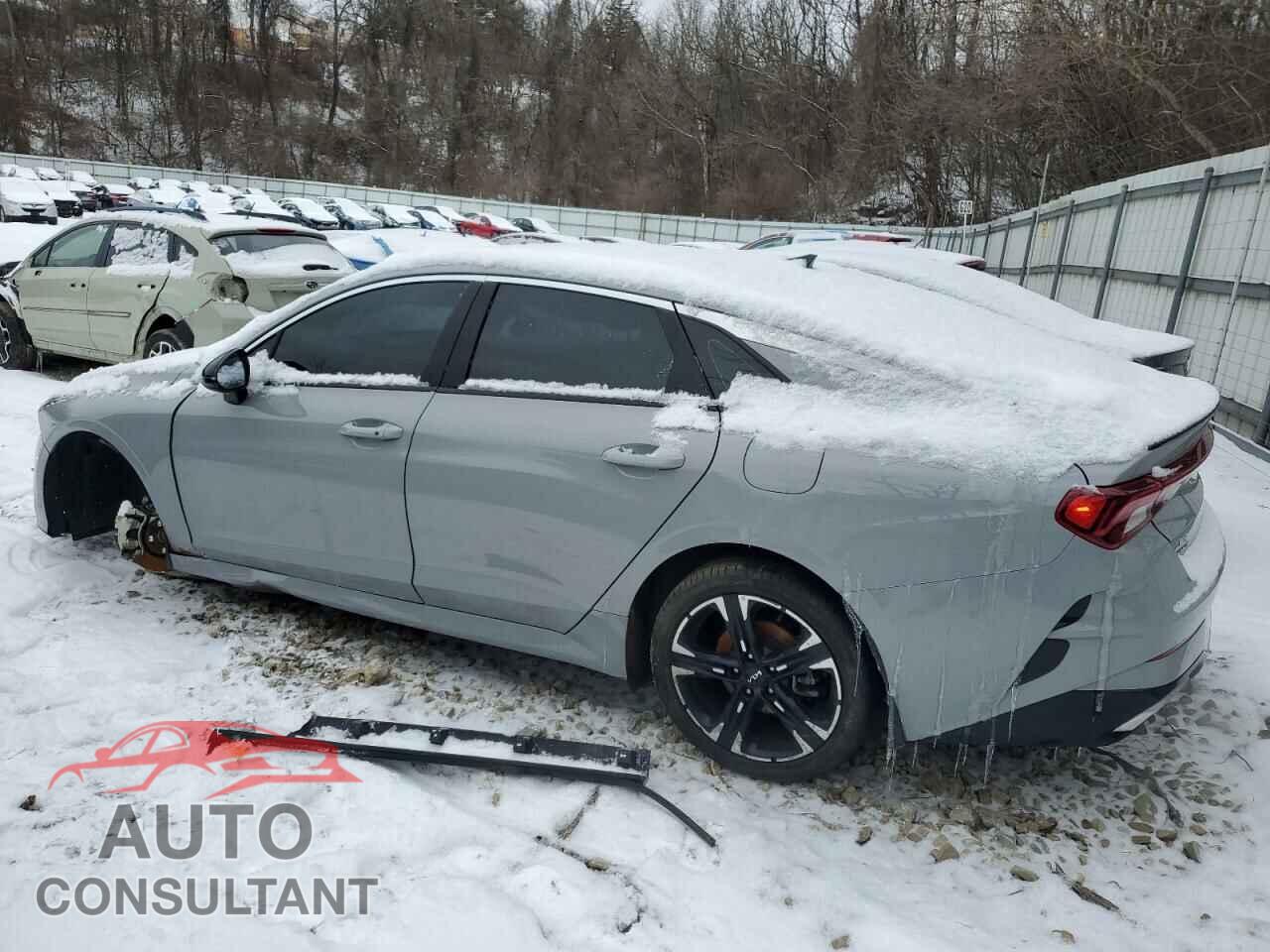 KIA K5 2023 - 5XXG64J24PG190706