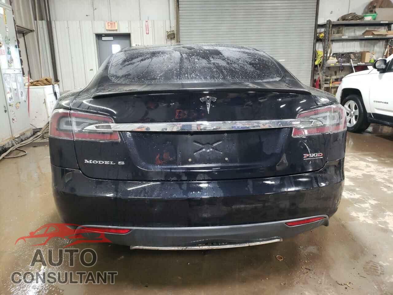 TESLA MODEL S 2015 - 5YJSA1V47FF096677