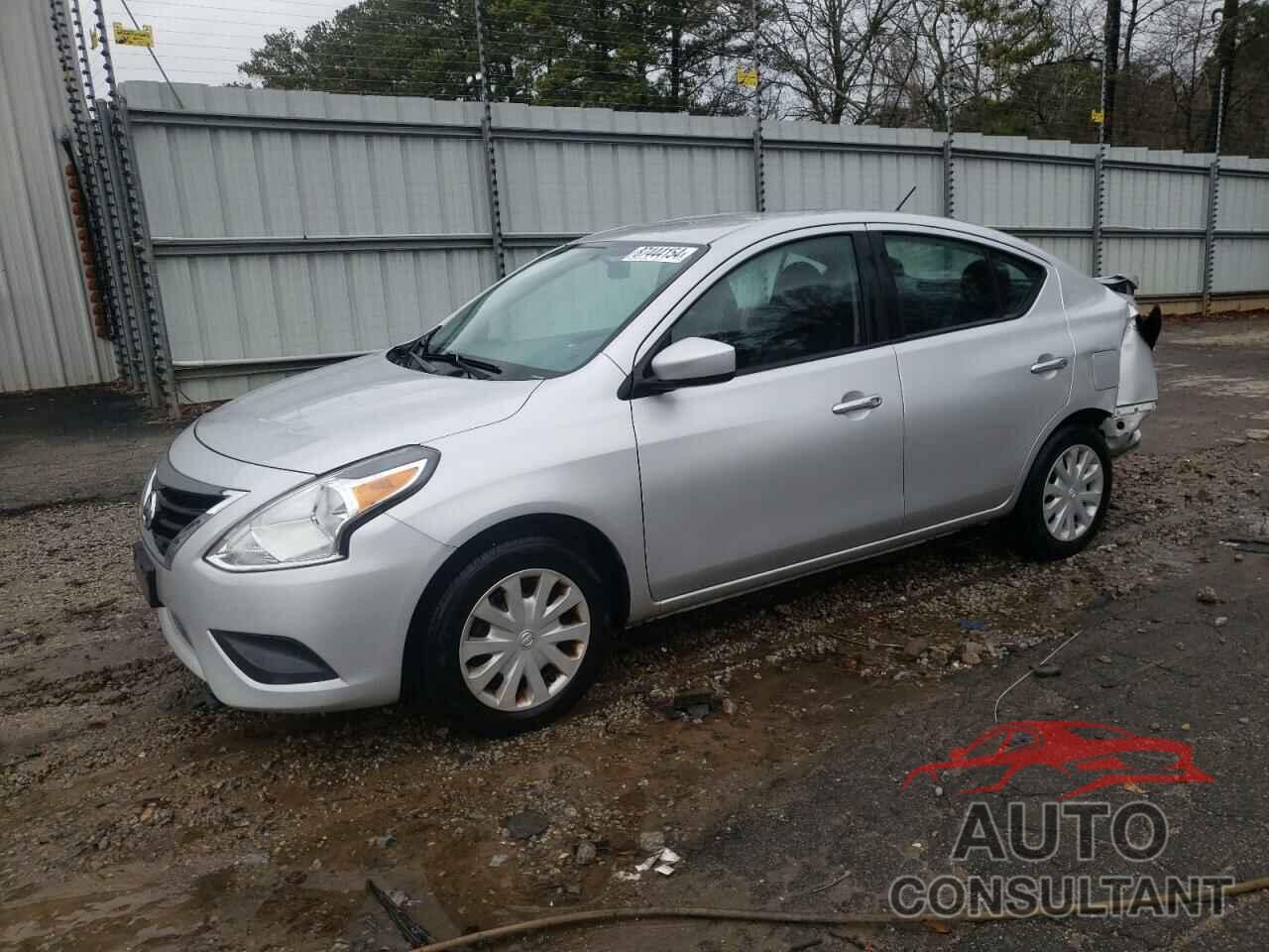NISSAN VERSA 2018 - 3N1CN7AP6JK437324