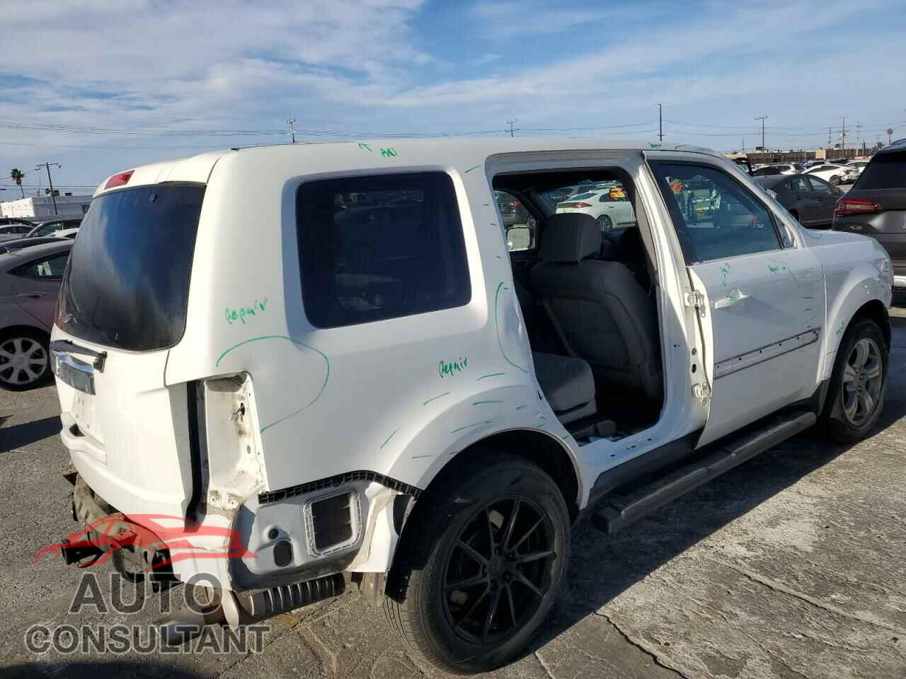 HONDA PILOT 2013 - 5FNYF3H46DB019721