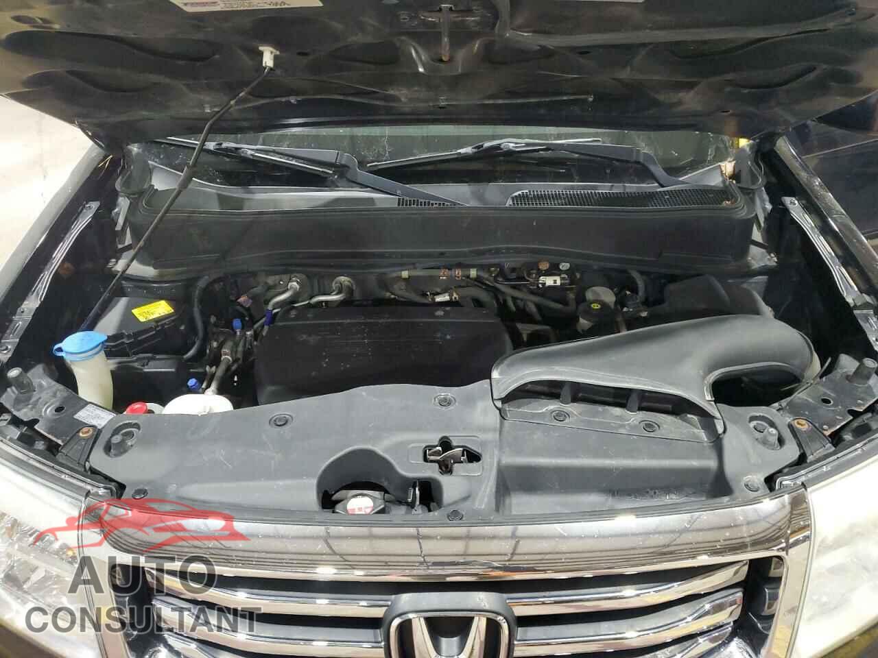HONDA PILOT 2013 - 5FNYF4H40DB036200