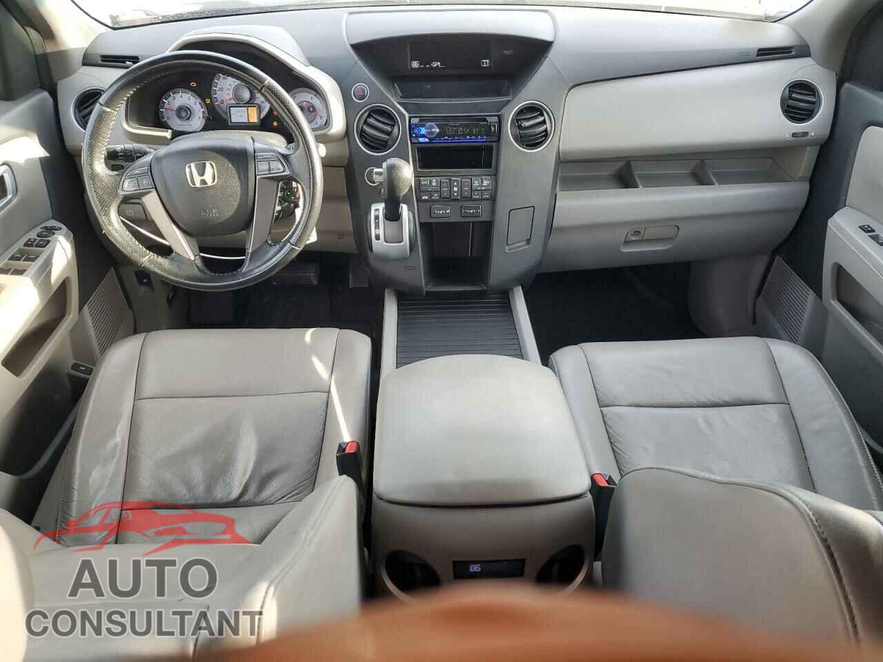 HONDA PILOT 2010 - 5FNYF4H55AB008672