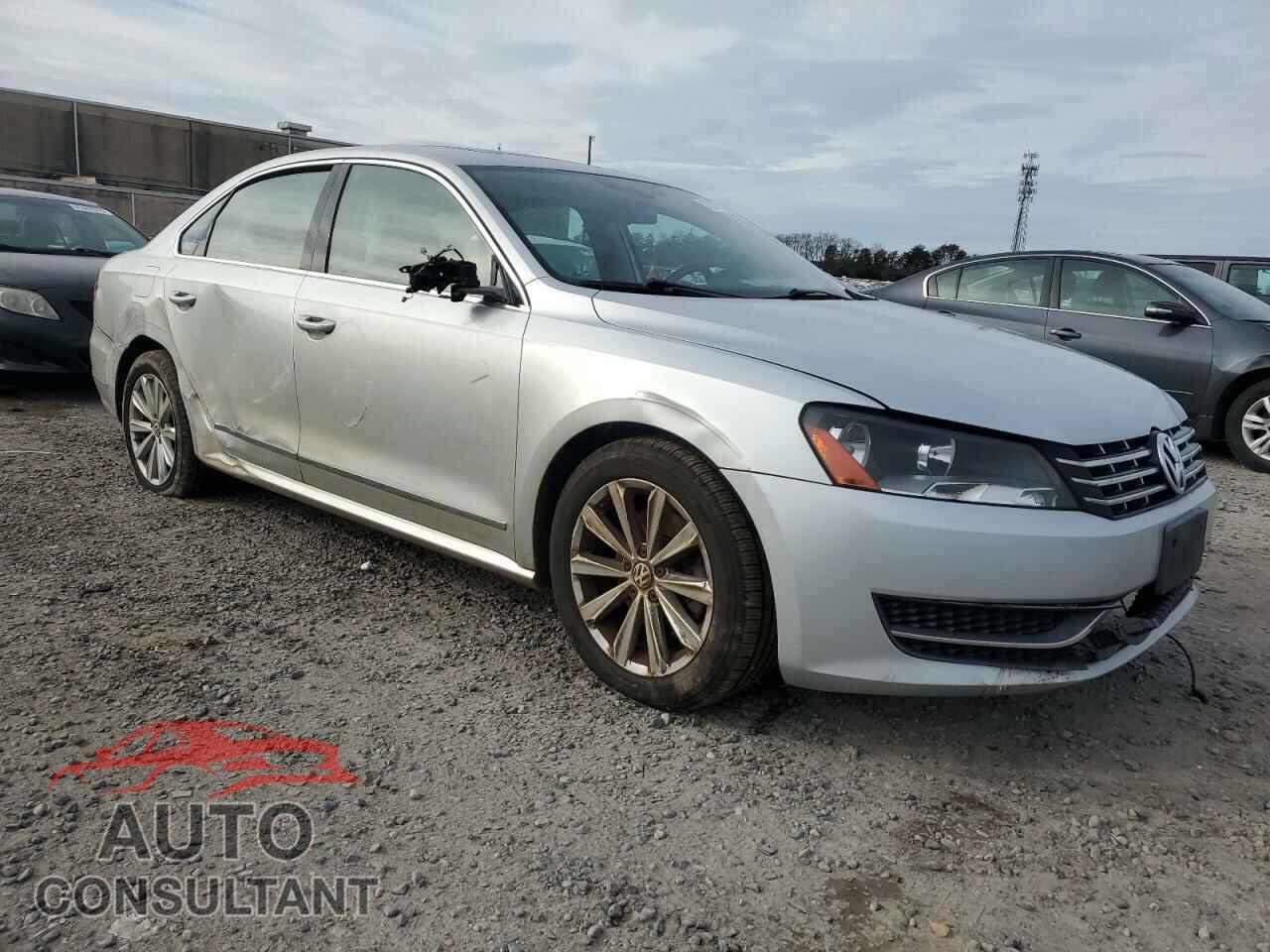 VOLKSWAGEN PASSAT 2012 - 1VWCP7A39CC025621