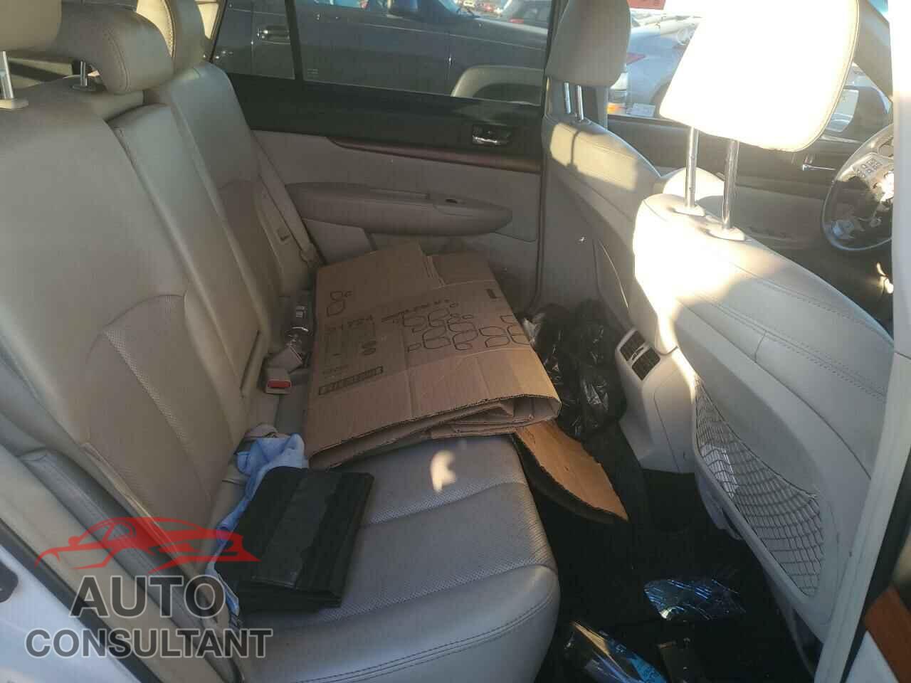 SUBARU OUTBACK 2013 - 4S4BRBLC1D3254087