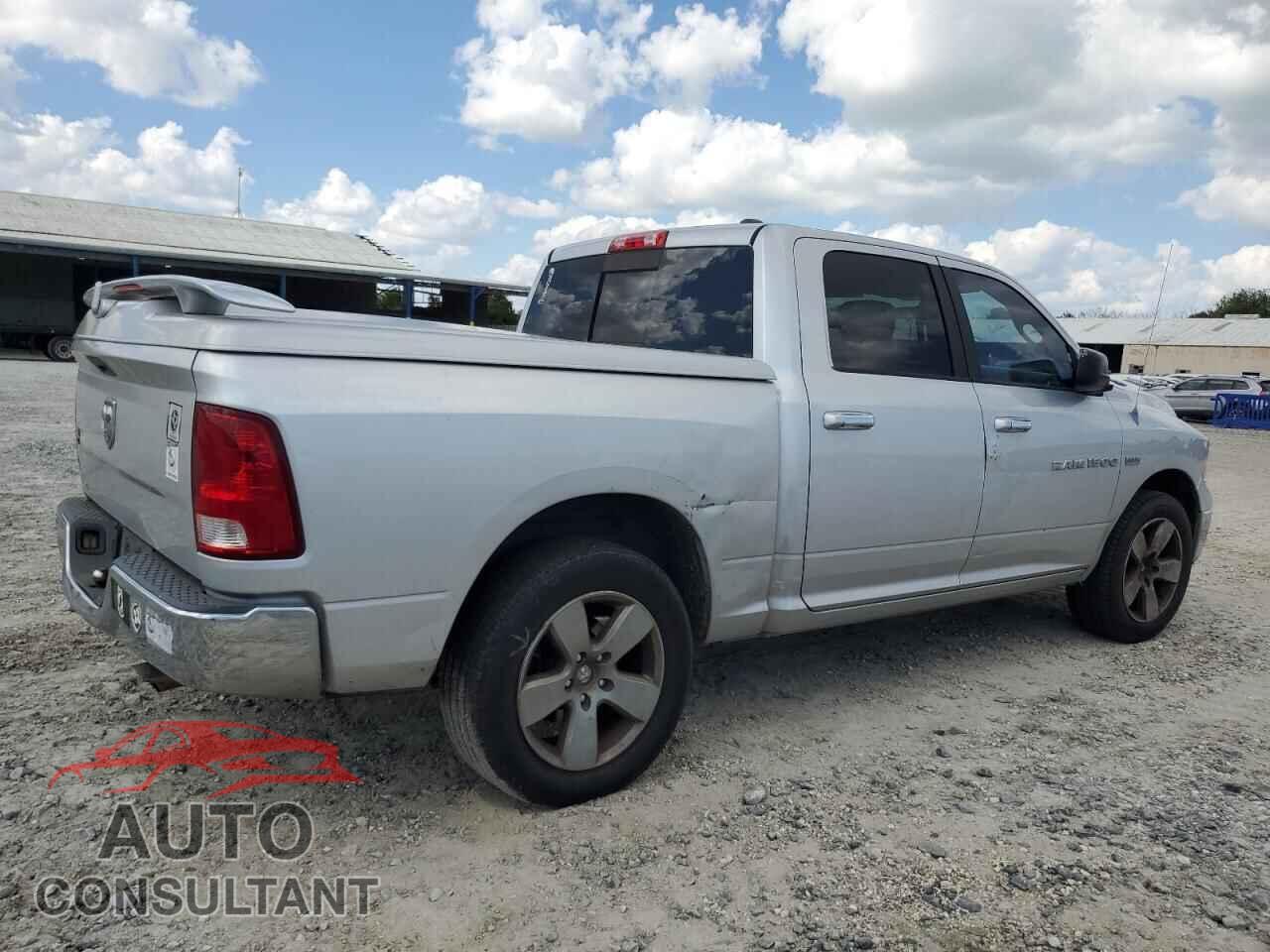 DODGE RAM 1500 2011 - 1D7RB1CT3BS555311