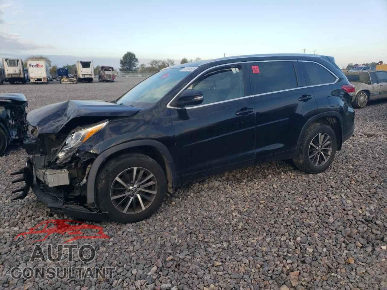 TOYOTA HIGHLANDER 2018 - 5TDJZRFH6JS486422