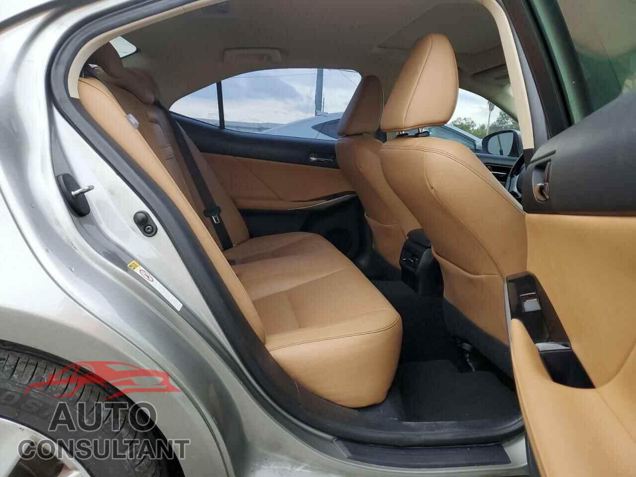 LEXUS IS 2016 - JTHBA1D27G5019390